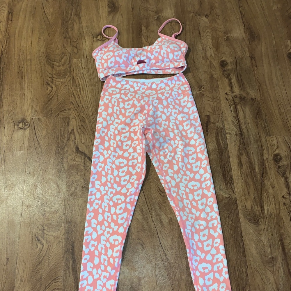 Ryderwear Instinct Scrunch & bra in Pink Leopard